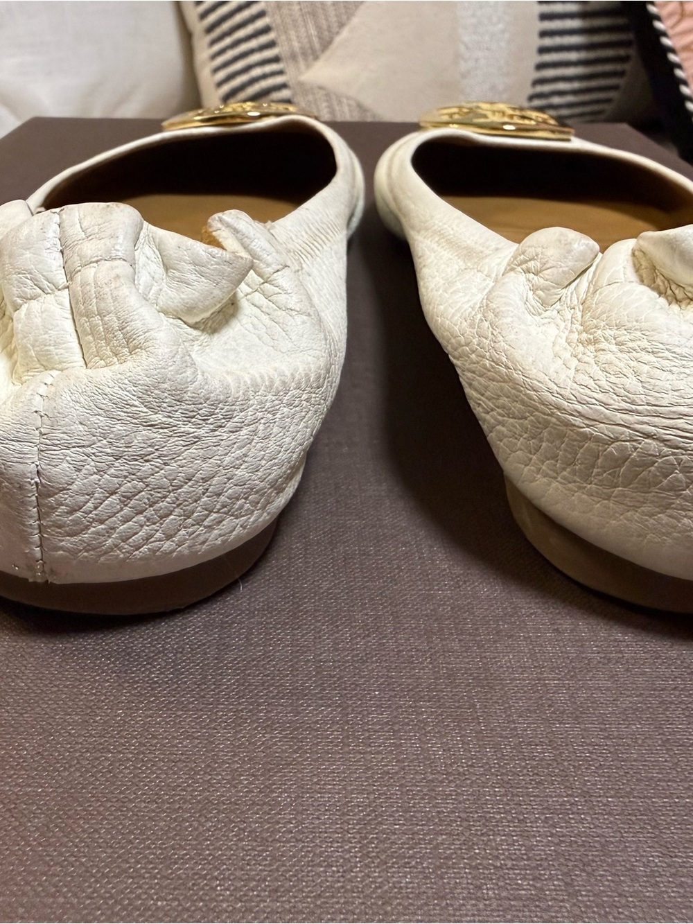 Tory Burch Cream Leather Logo Ballet Flats with Gold Medallion - Picture 2 of 12